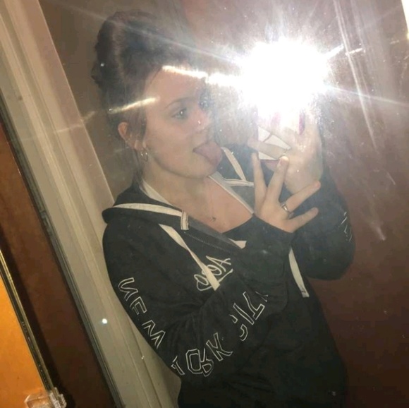 Meet your Posher, Jesse - Picture 1 of 1